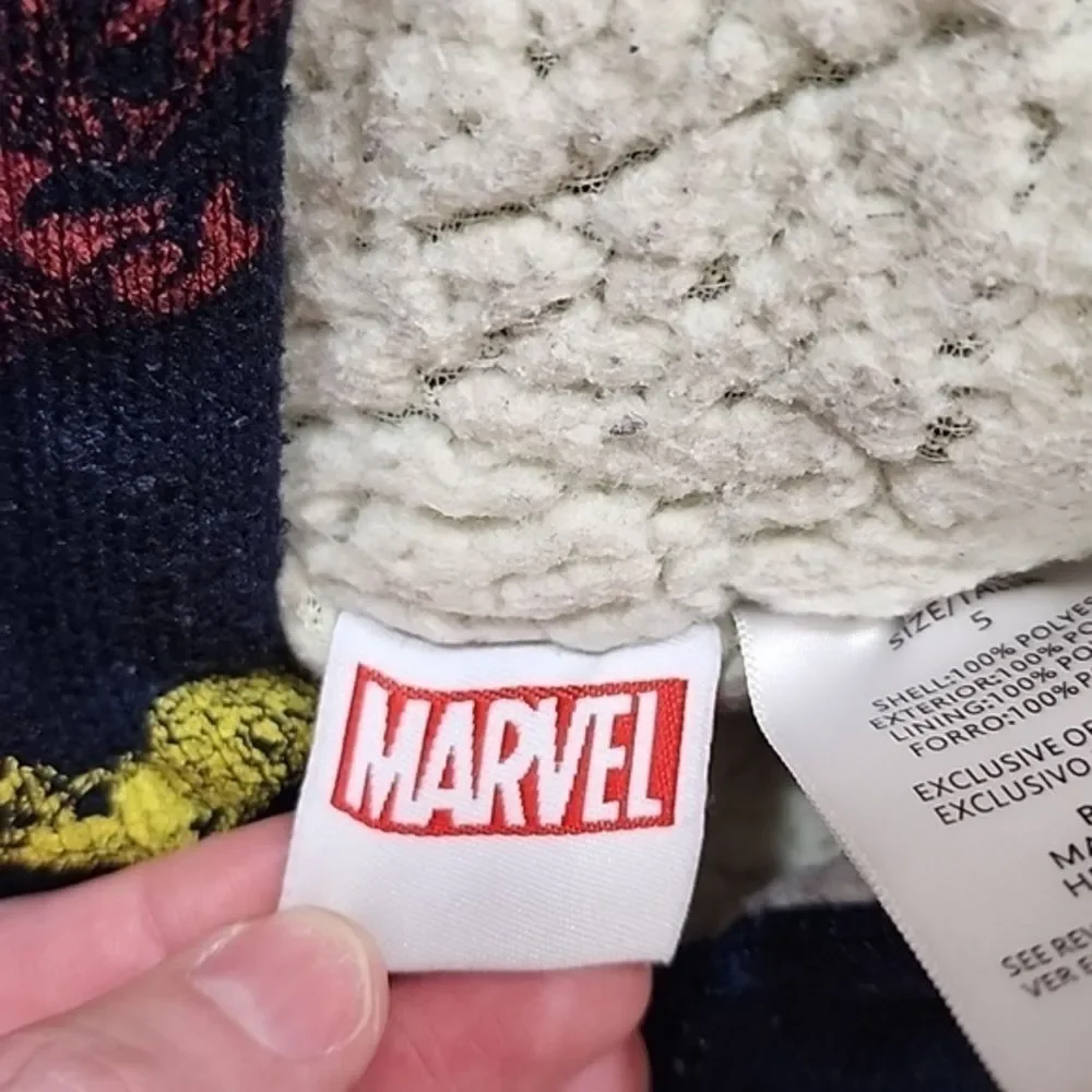 ✨️ Kid's Marvel Zip Jacket Size 5‎